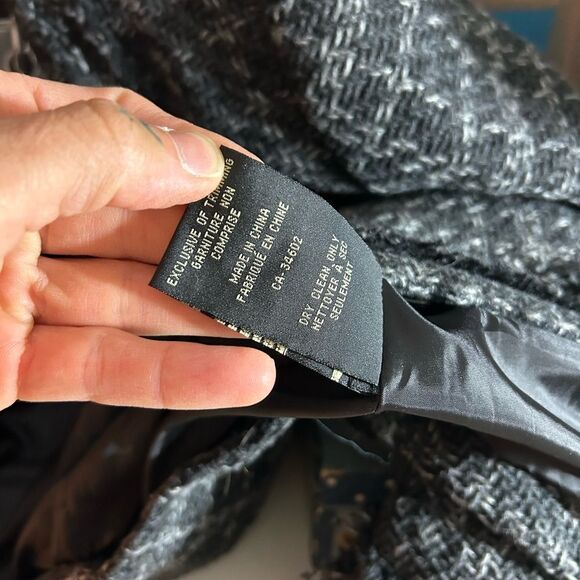 Chic Black and White Tweed Blazer XL - Picture 3 of 12